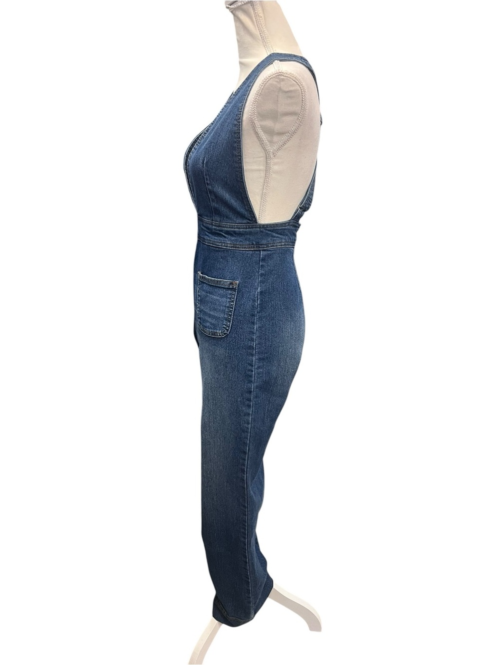 Dollhouse Deep V Denim Jumpsuit Wide Leg Crossback Vintage Wash Size 3/4 - Picture 10 of 13